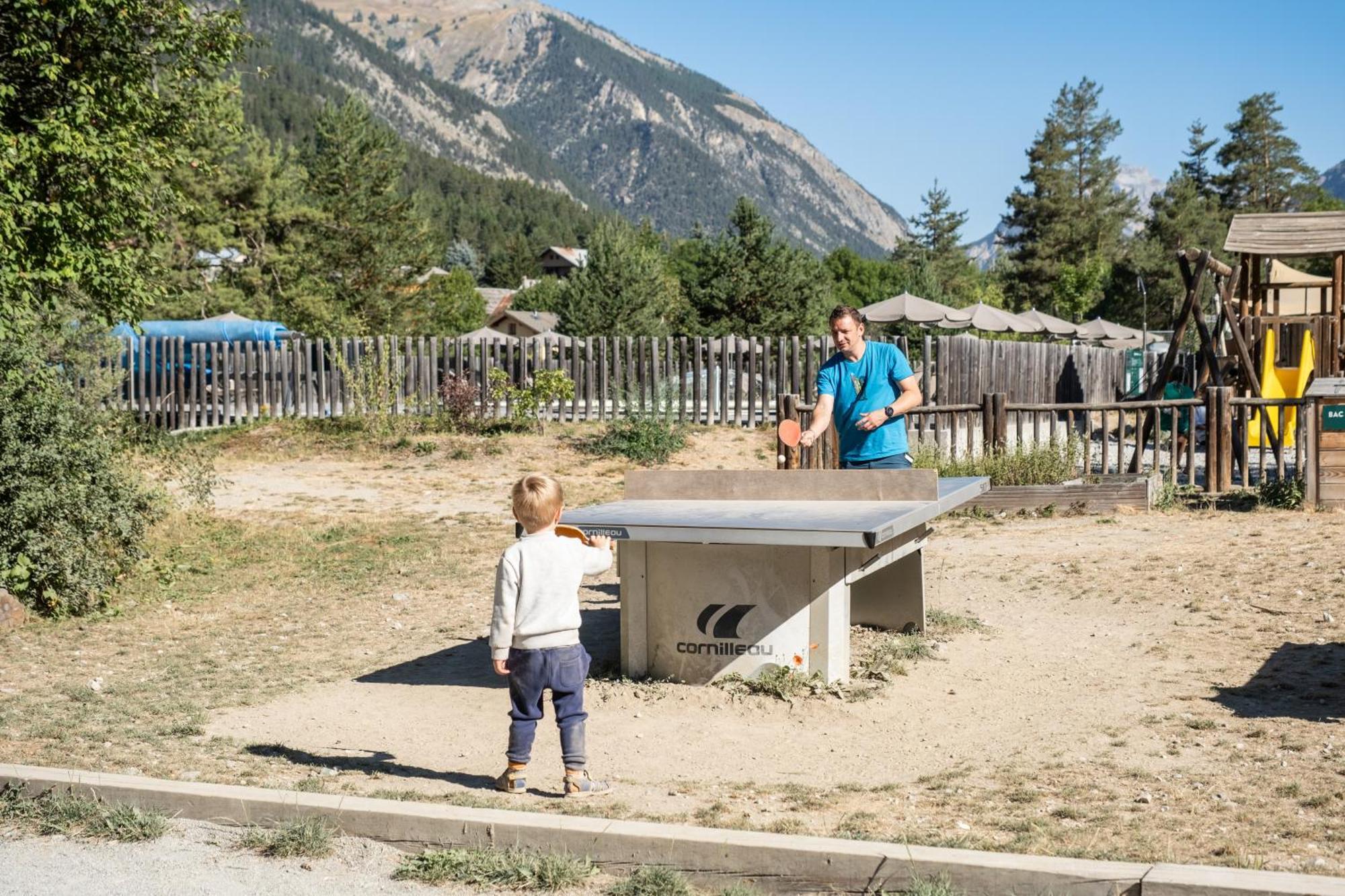 Huttopia La Claree Val-des-Prés Exteriör bild